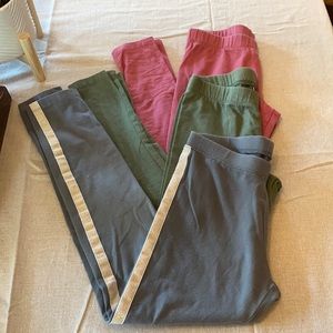 Lot of 4 pairs of girls leggings. 10/12.